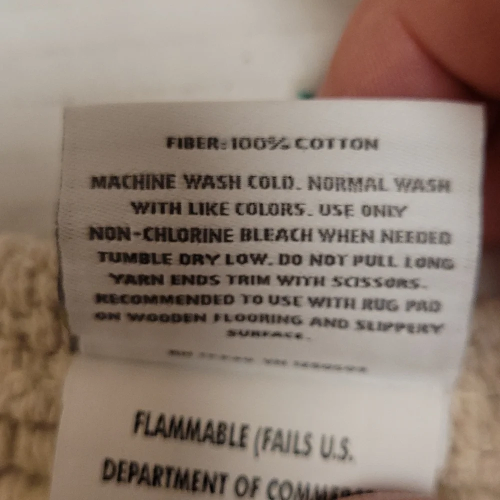 NWT Threshold Bath Rug